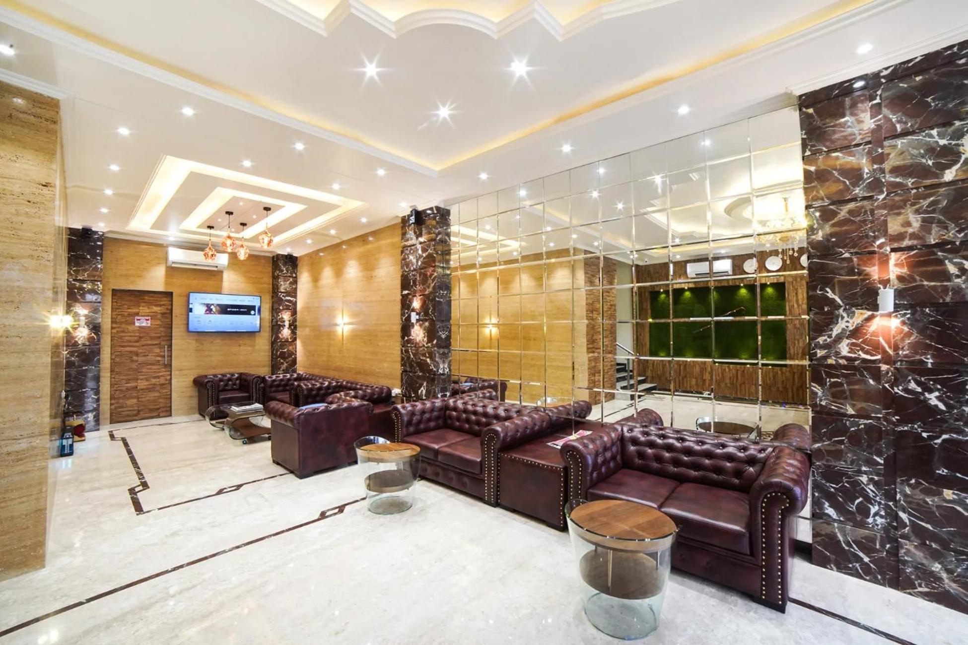 FabHotel Radana Navi Mumbai Bagian luar foto